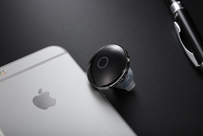 一组数码产品 定义现代生活与工作的核心伴侣